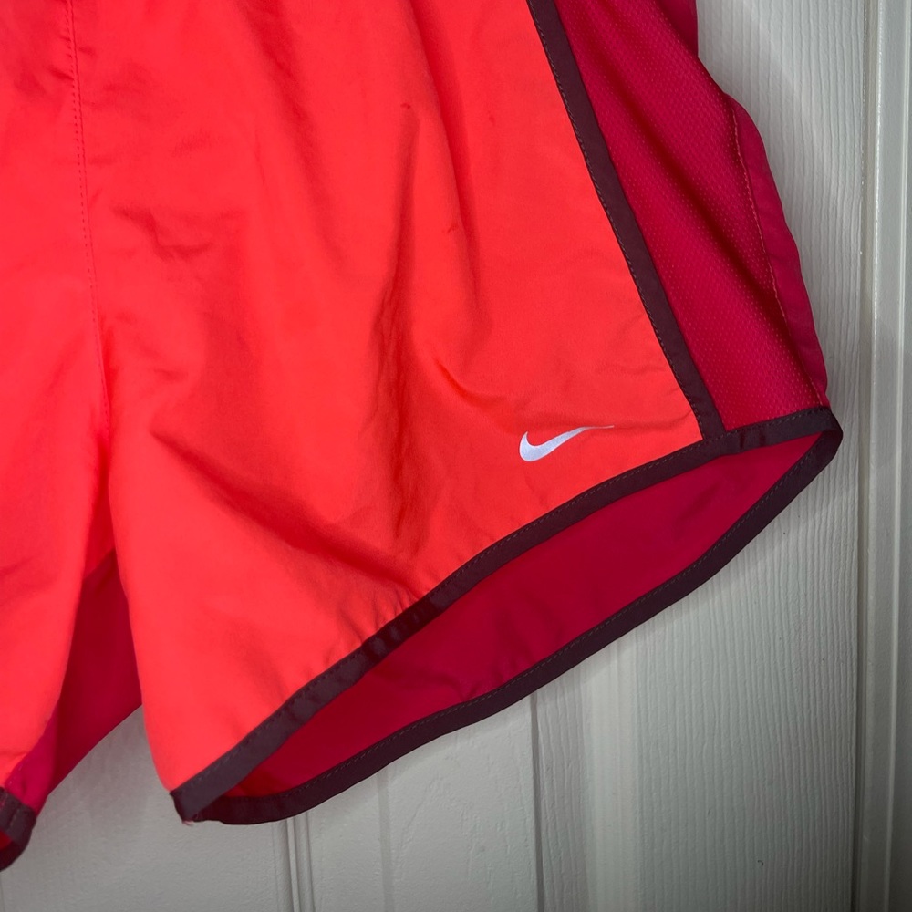 Nike Women's Dri-Fit  Running Shorts size M - Picture 2 of 8